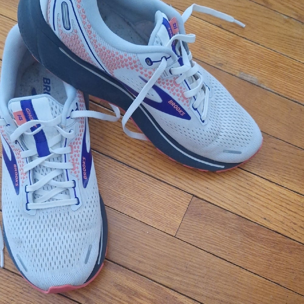 Brooks White and Blue Athletic Sneakers